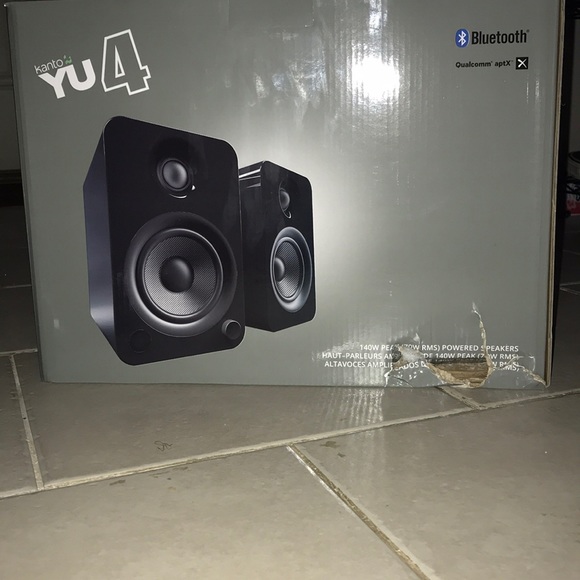 Surround sound speakers (2 speakers in the box) - Picture 1 of 3